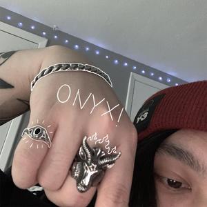 国产激情在线观看
